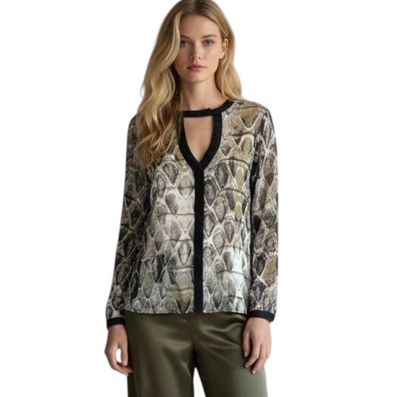 NWT Snake Print 100% Blouse Sz M Chiffon Animal Print Career Professional Work - Picture 1 of 13